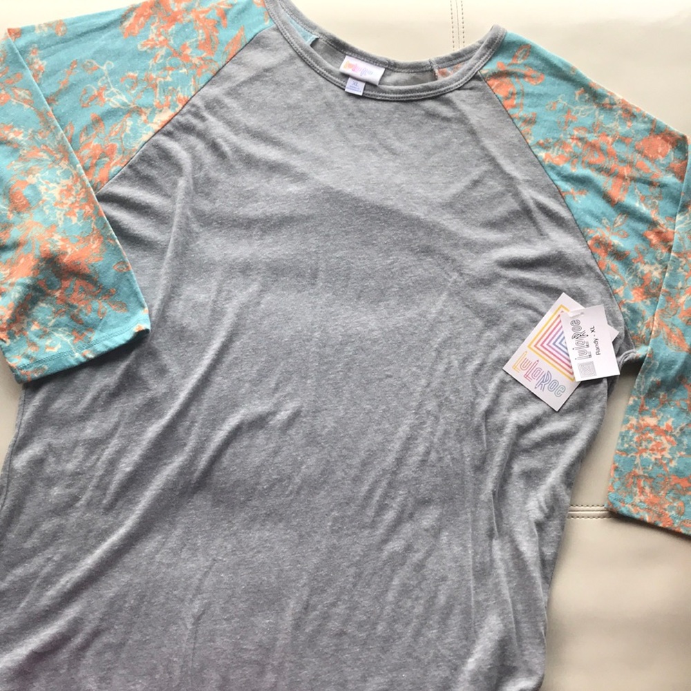 3/4 sleeve baseball T super soft and pretty. xL